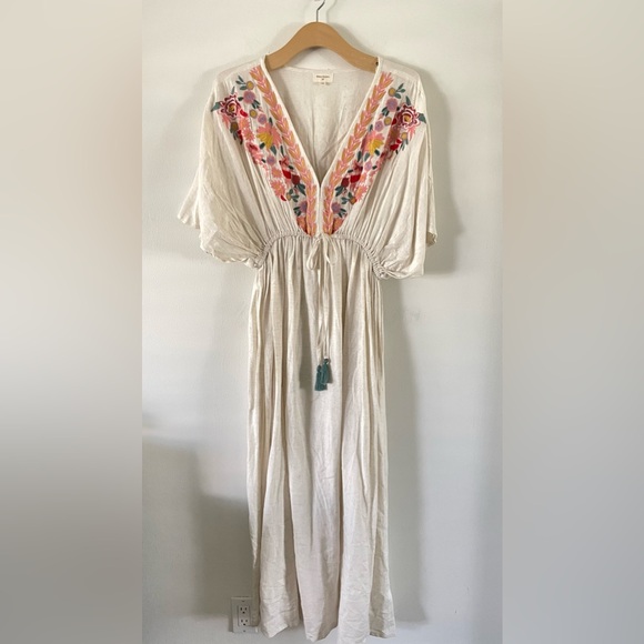 Cost Plus World Market Dresses & Skirts - New World Market Mira Ivory Floral Embordered Kaftan Dress L/XL Linen Blend